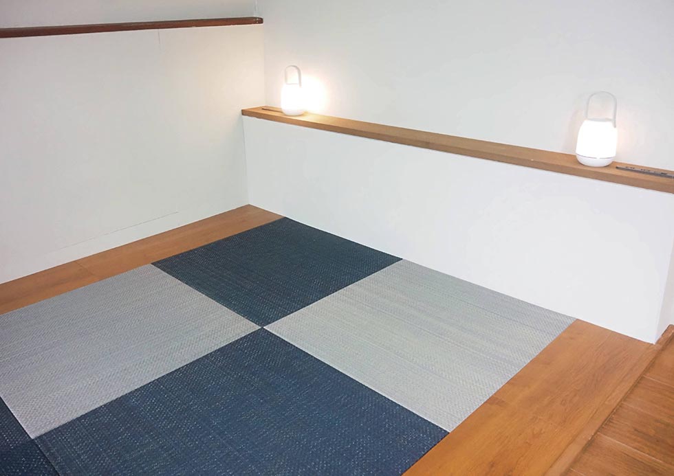Room 1 (Right)